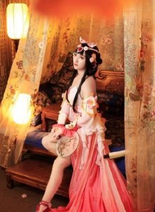 ​王者荣耀甄姬游园惊梦CosPlay，则为你如花美眷，似水流年