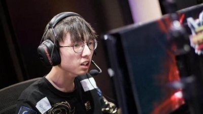 ​LOL：MLXG年薪50万，那么Uzi年薪又会是多少呢？