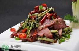 香椿和鸡肉可同吃吗？香椿和鸡肉能一起吃吗？