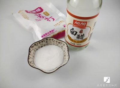 ​小苏打和白醋混在一起，作用太棒，早学不吃亏，一年帮你省好几百